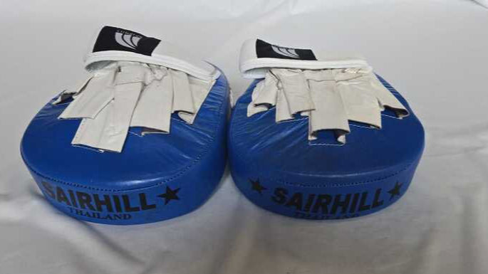Schlaghandschuhe Handpolster Boxen, Sairhill blaue Pratzen mit robustem Kunstleder und dicker Polsterung.
