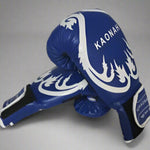 Muay Thai Boxhandschuhe für Anfänger in blau von Kaonah, ideal für den Einstieg in den Kampfsport.