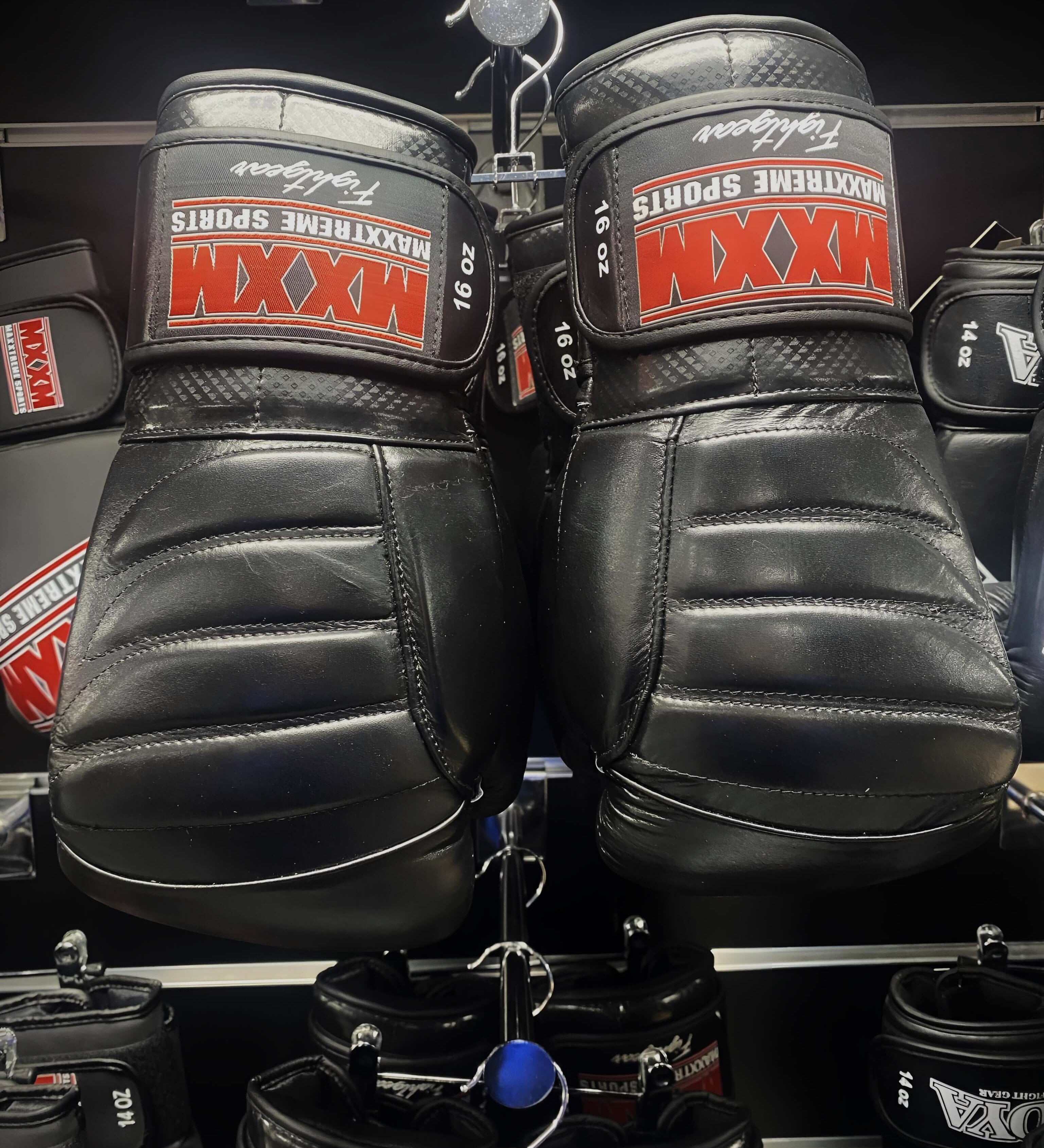 Maxxtreme Leder Boxhandschuhe – Schutz & Unterstützung